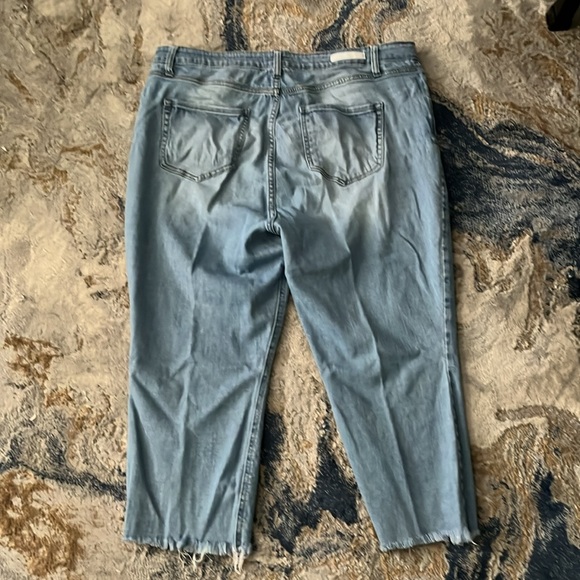 Ms Cello Lightwash Jeans - Picture 3 of 5